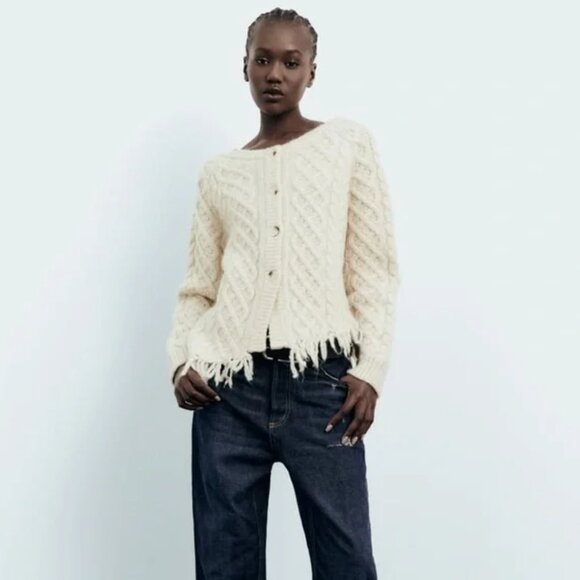 Zara Ivory Cable Knit Sweater with Fringe. Asymmetrical - Picture 2 of 14